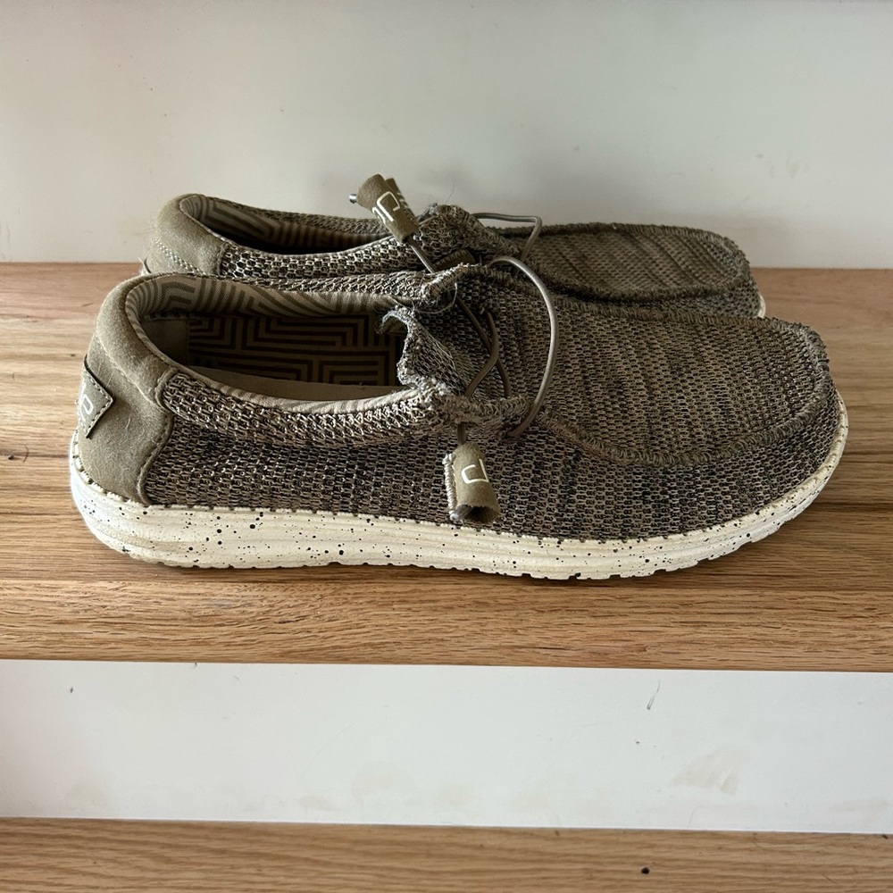 Hey Dude Men’s Shoe